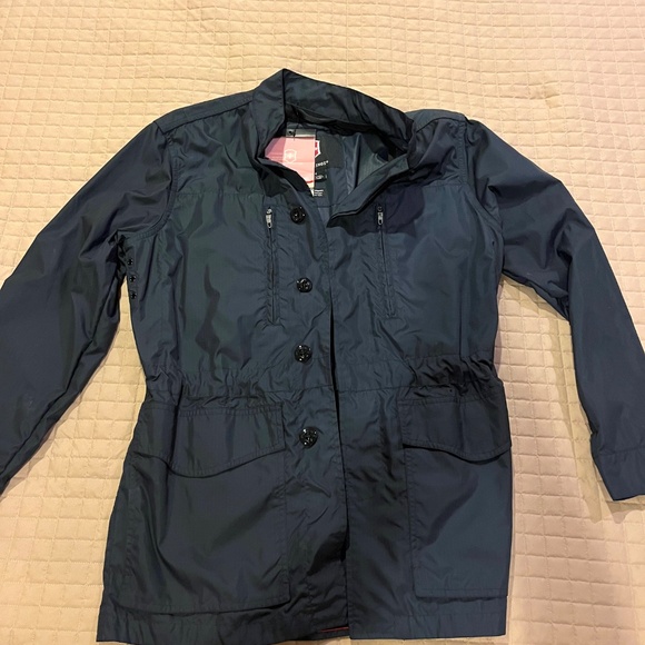 Victorinox Rain Coat / Wind Breaker -new with tags (Med) - Picture 3 of 4
